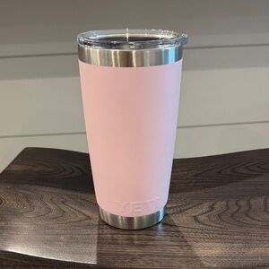 YETI 20oz Soft Pink Insulated Rambler with Clear Lid